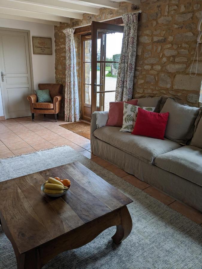 3 Self-Contained Gites With Pool And Games Room Saint-Georges-de-Noisné المظهر الخارجي الصورة