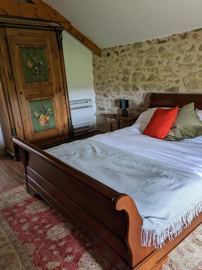3 Self-Contained Gites With Pool And Games Room Saint-Georges-de-Noisné المظهر الخارجي الصورة